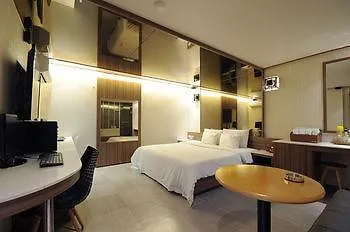2 Heaven Hotel Busan