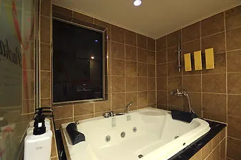 2 Heaven Hotel Busan 0*,