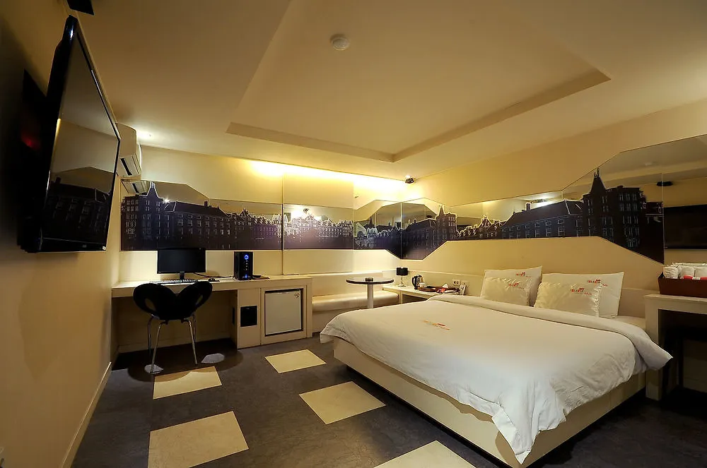 2 Heaven Hotel Busan South Korea