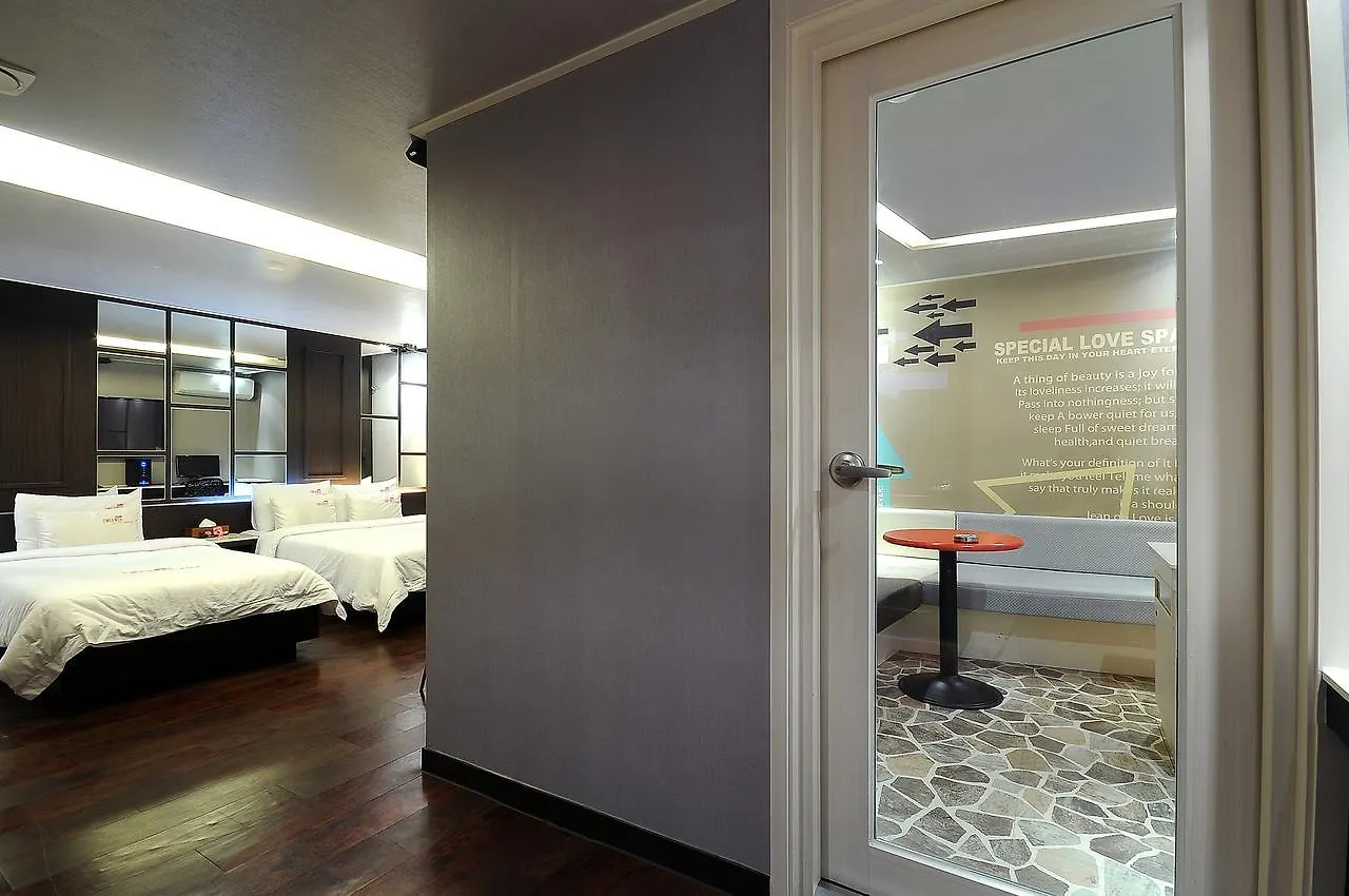 2 Heaven Hotel Busan 0*,