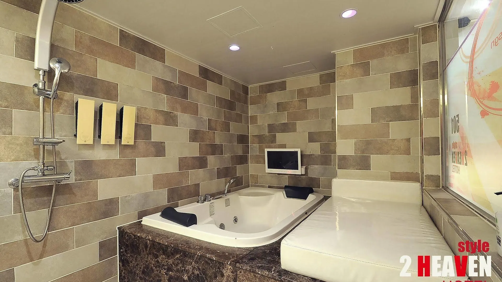 2 Heaven Hotel Busan South Korea