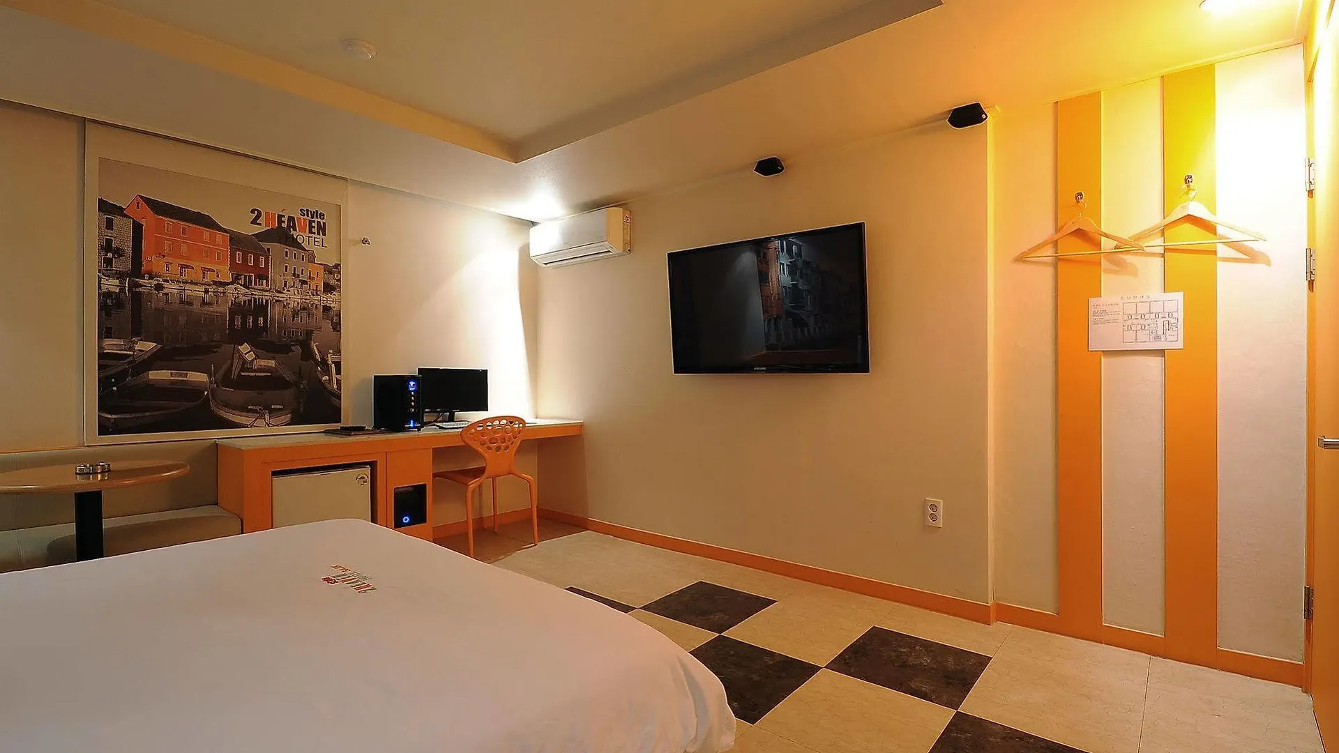 2 Heaven Hotel Busan 0*,