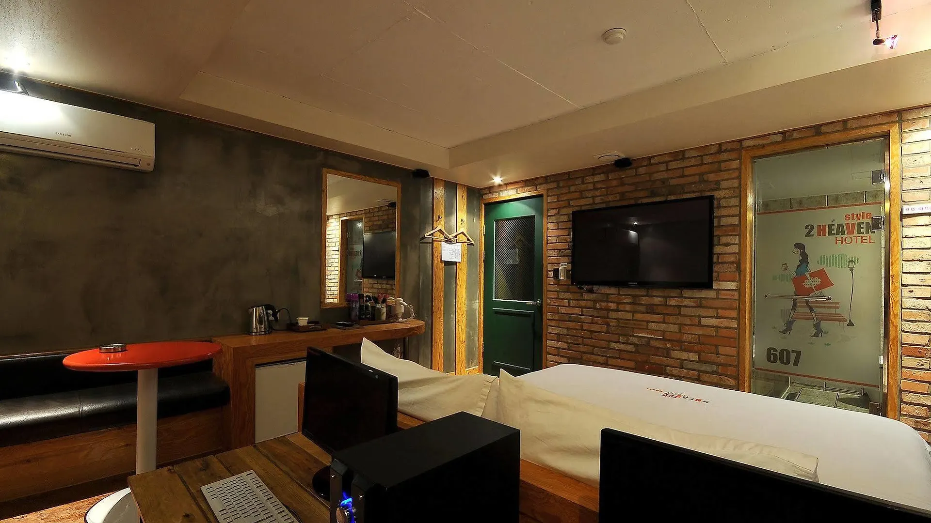 2 Heaven Hotel Busan South Korea