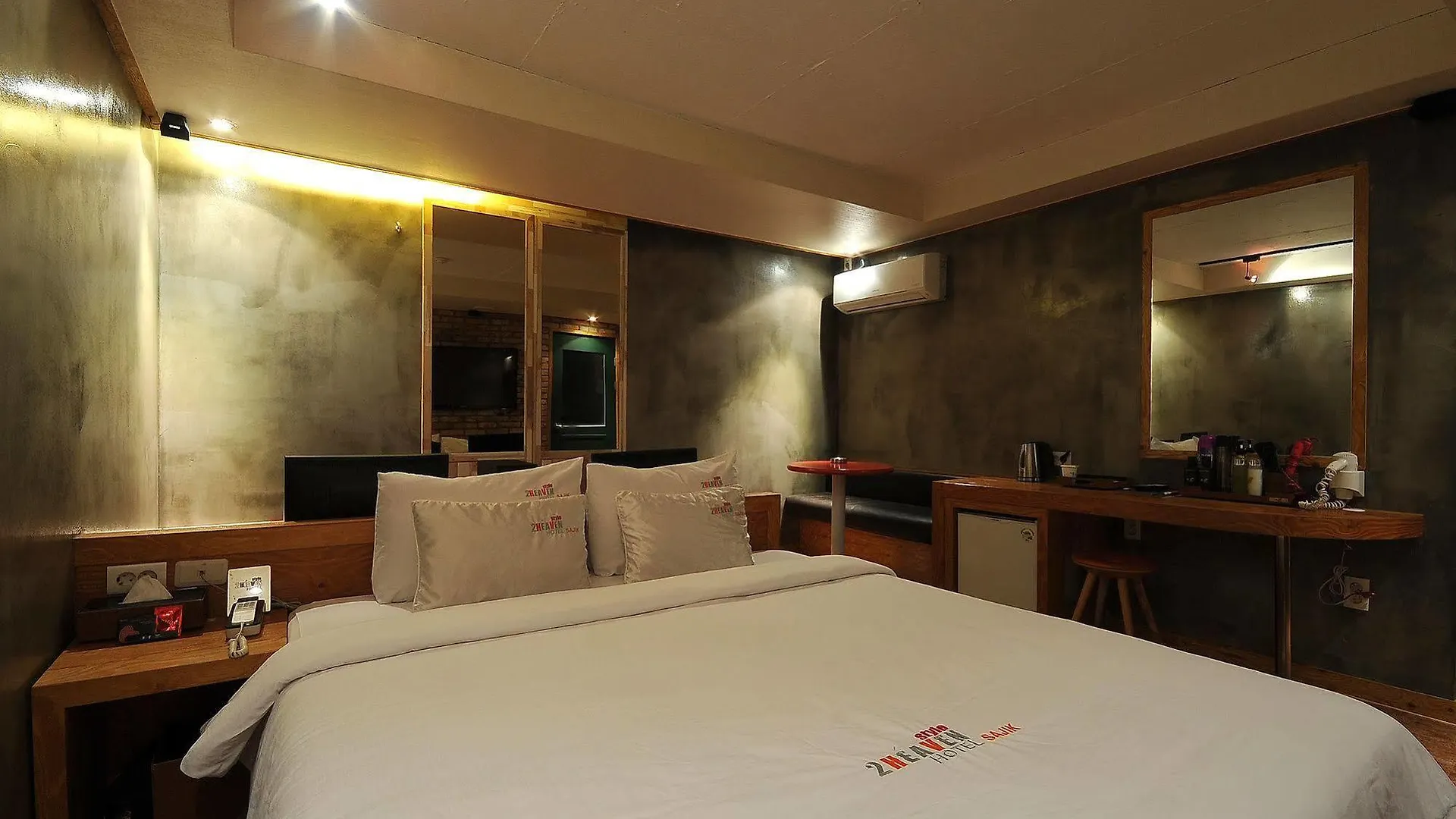 2 Heaven Hotel Busan 0*,  South Korea