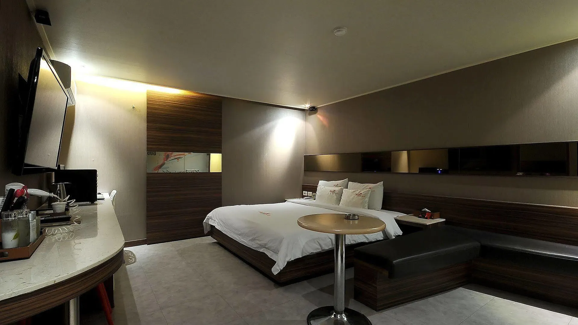 2 Heaven Hotel Busan