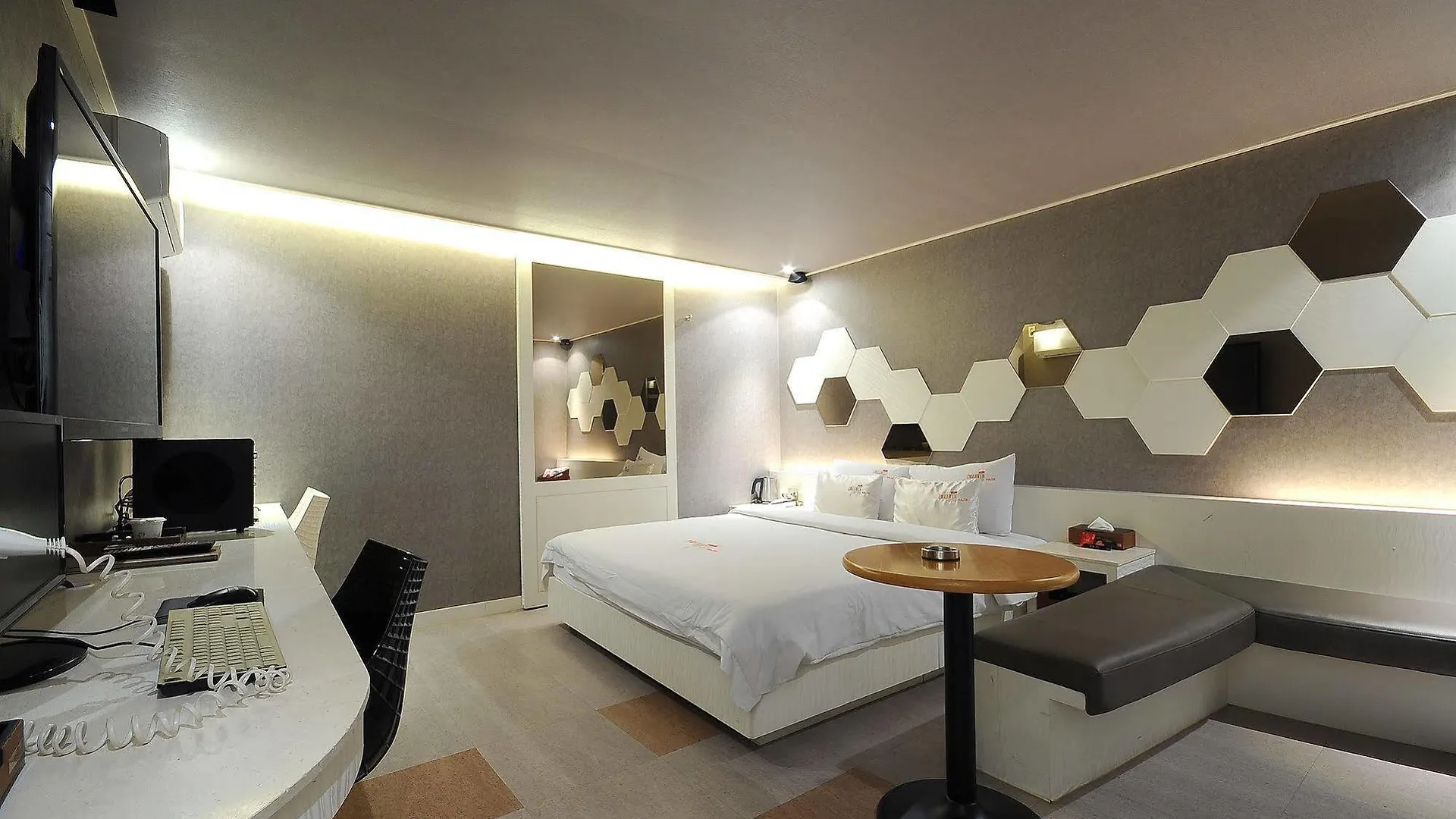 2 Heaven Hotel Busan 0*,